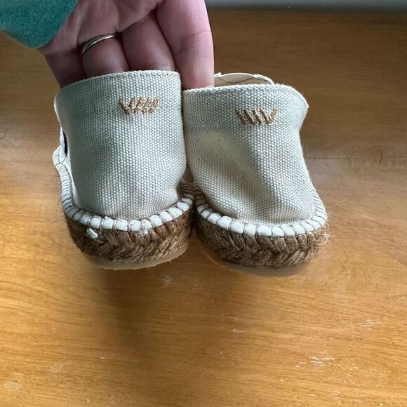 Viscata Barcelona Barceloneta Canvas Cream/Off White Espadrille Closer Toe Flat - Picture 6 of 13